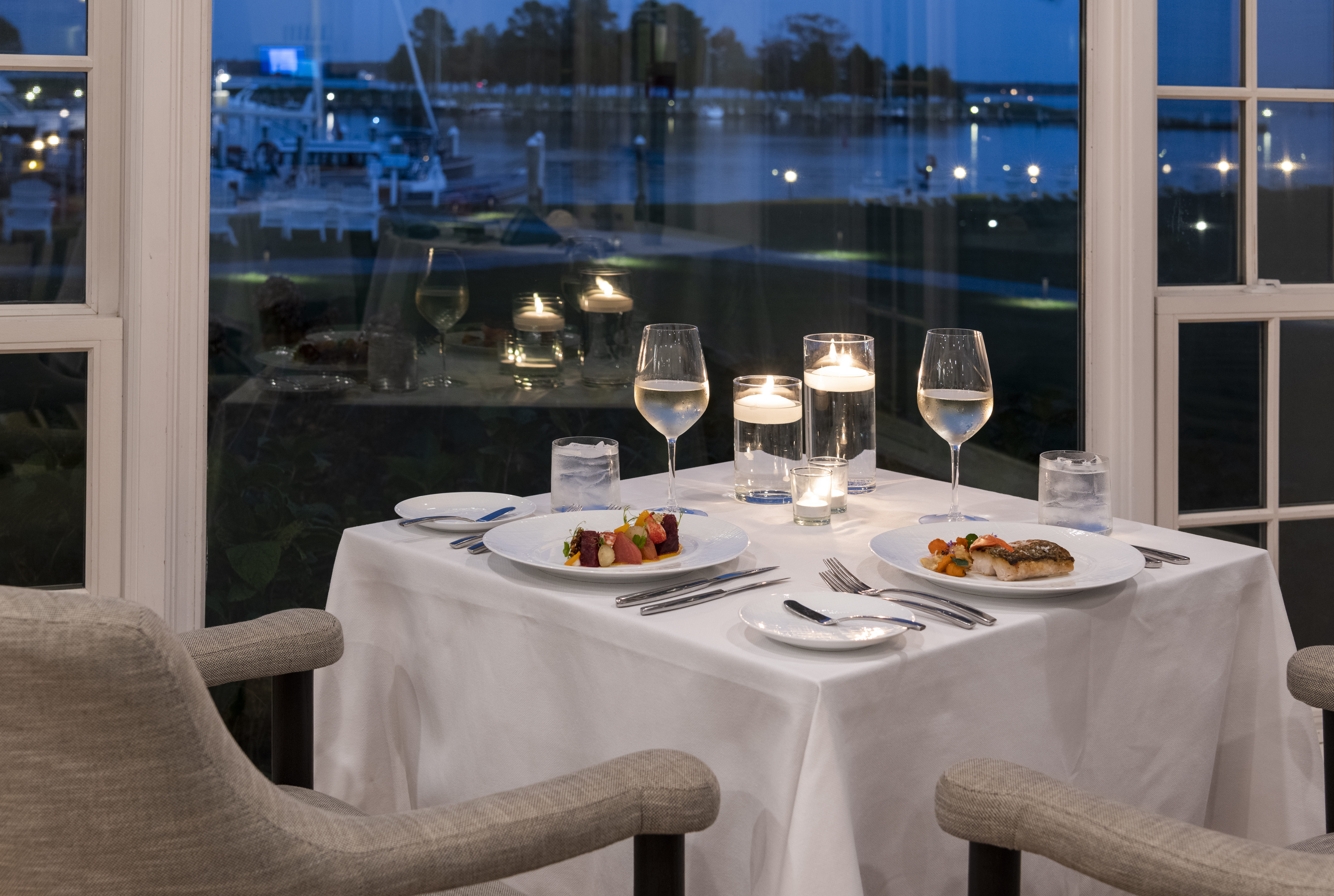 Waterfront dining in STARS at night