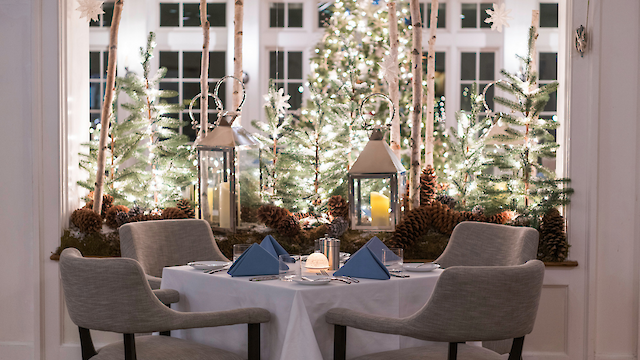 Christmas Eve Dining