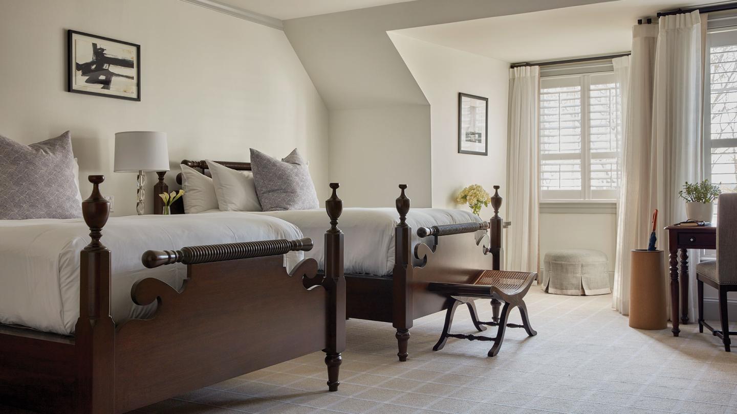 2 beds in Superior Double Room