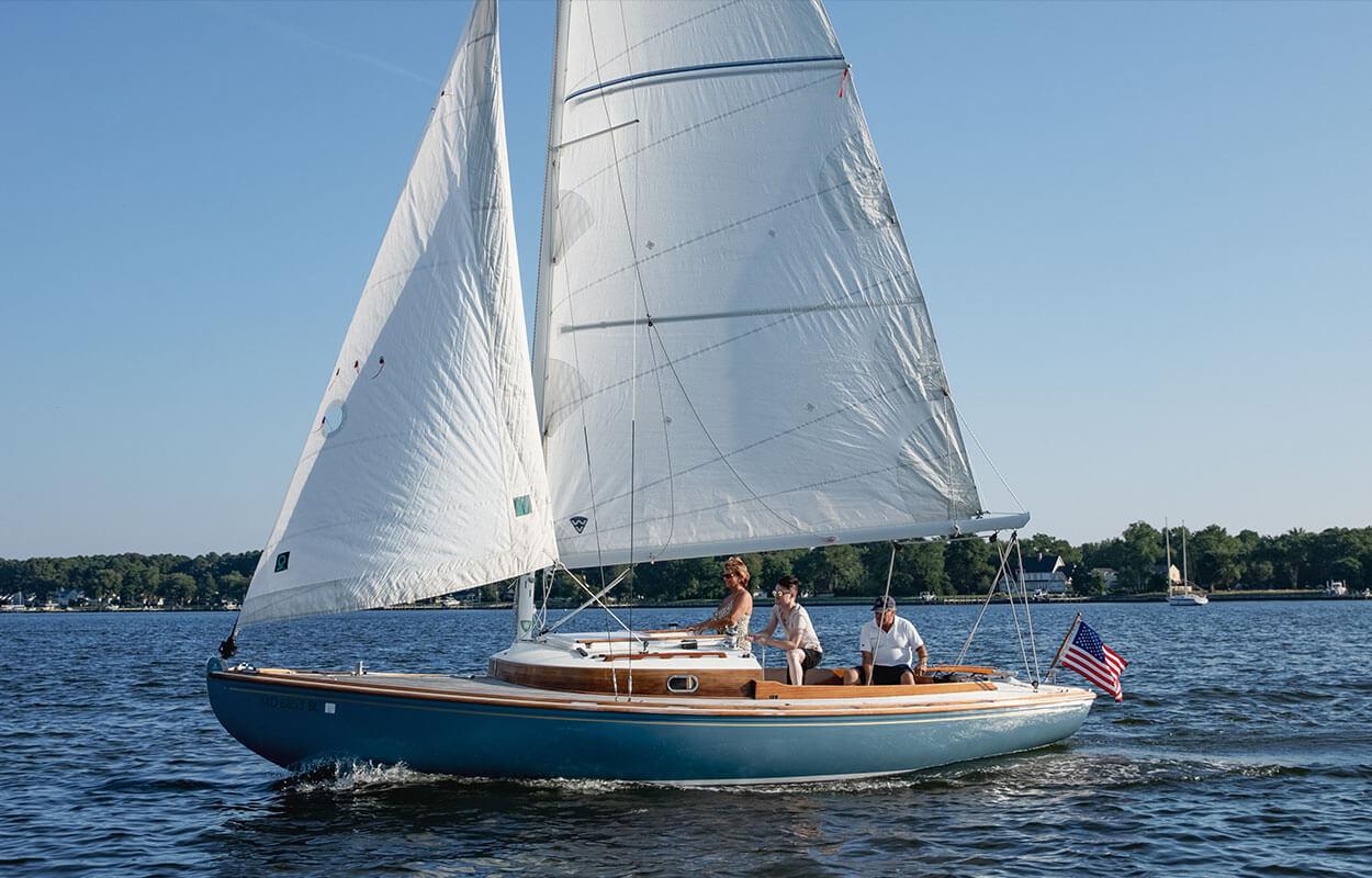 Sailing boat on the Miles River of the Chesapeake Bay