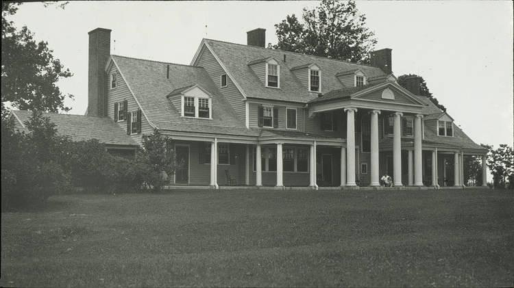An early historic image of the Inn