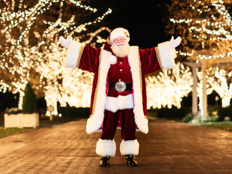 Santa lighting the lane beginning the holiday season at the Inn