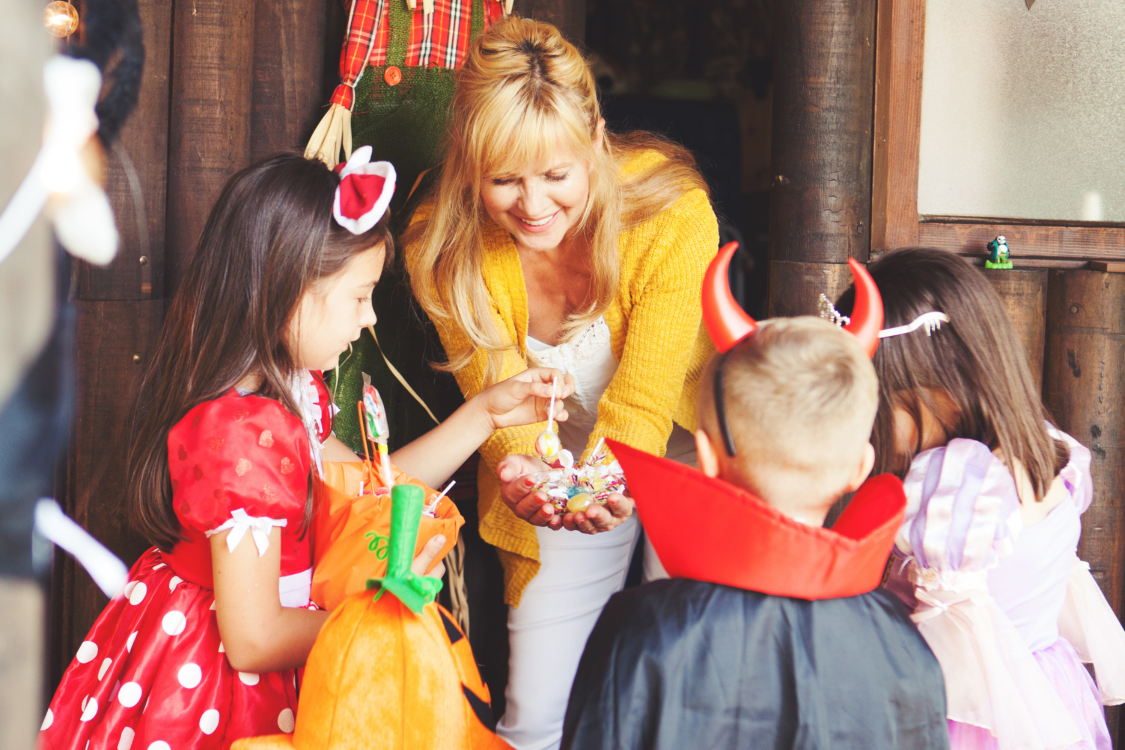 Children in costumes Trick or Treating